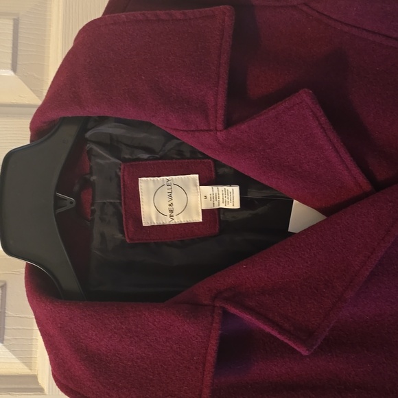 VINE & VALLEY BRAND WOMEN'S BURGUNDY PEACOAT SIZE MEDIUM - Picture 5 of 16